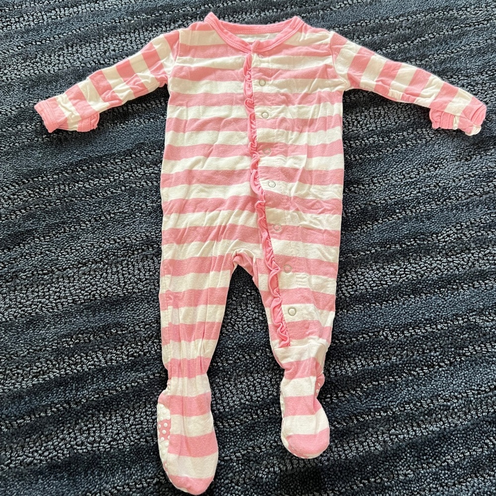 Set of 2 Kickee Pants Bamboo onesies (NB and 3-6)